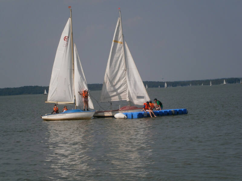Boote im Segelcamp Niedersachen
