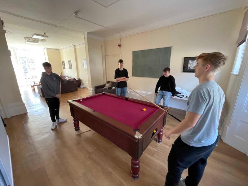Billard spielen bei Sprachreisen Malta 1 Woche