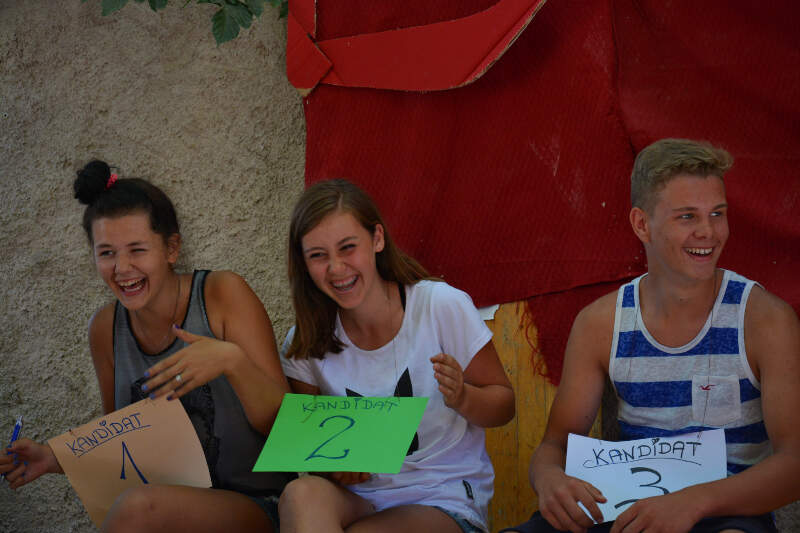 Spiel mit Kandidaten auf Ferienfreizeit Korsika