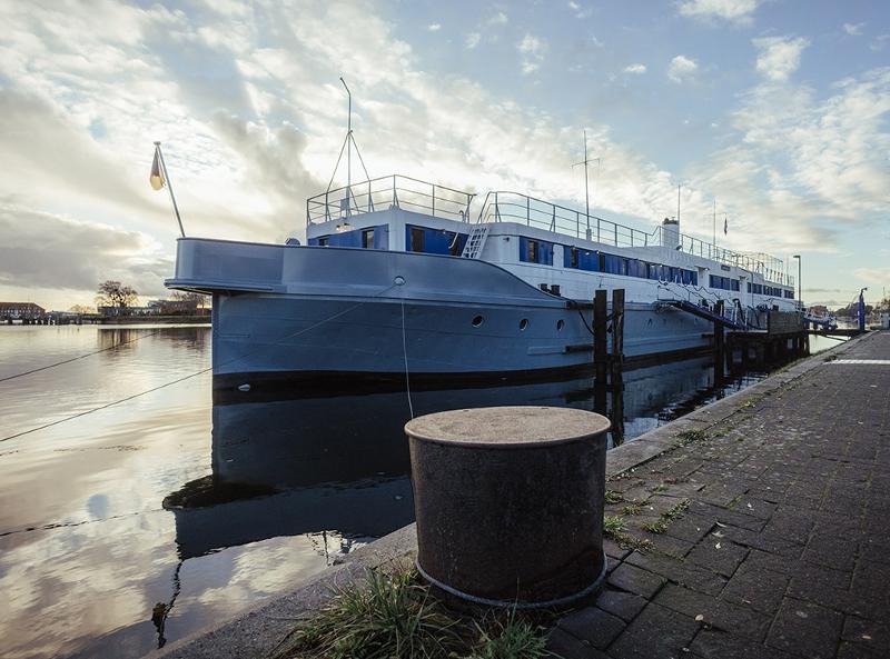 Nordsee-Jugendcamp auf dem Schiff in Wilhelmshaven - Foto 1