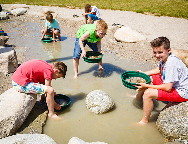 Kids in den Sommerferien Stuttgart spielen