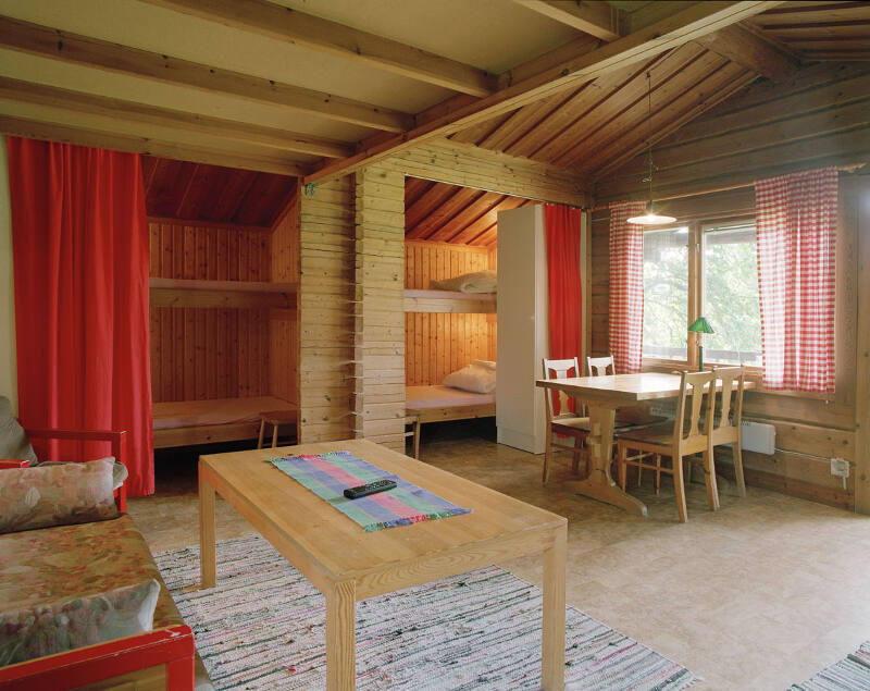 moderne Unterkunft im Outdoorcamp Schweden