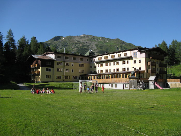 Außenbereich der Jugendreise Österreich