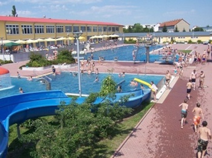 Freibad im Ferienlager in Thüringen