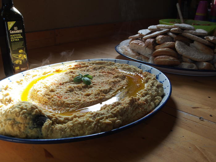 Hummus im Kreativcamp