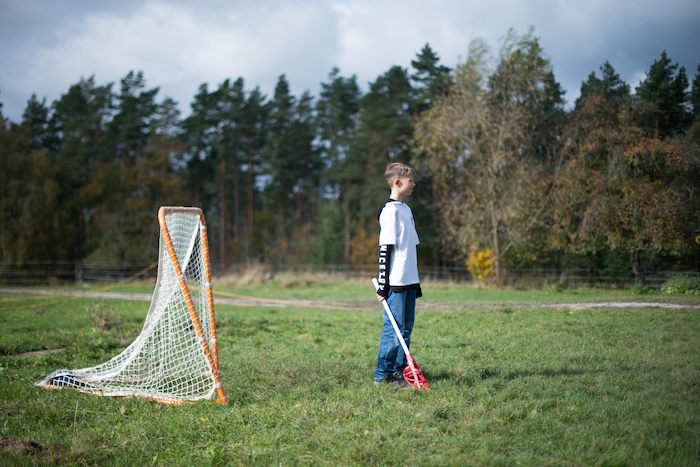 Torwart beim Lacrosse im Sprachcamp