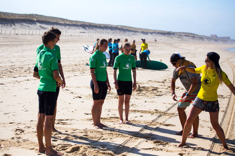 Im Surfcamp Frankreich Moliets seid ihr am Strand