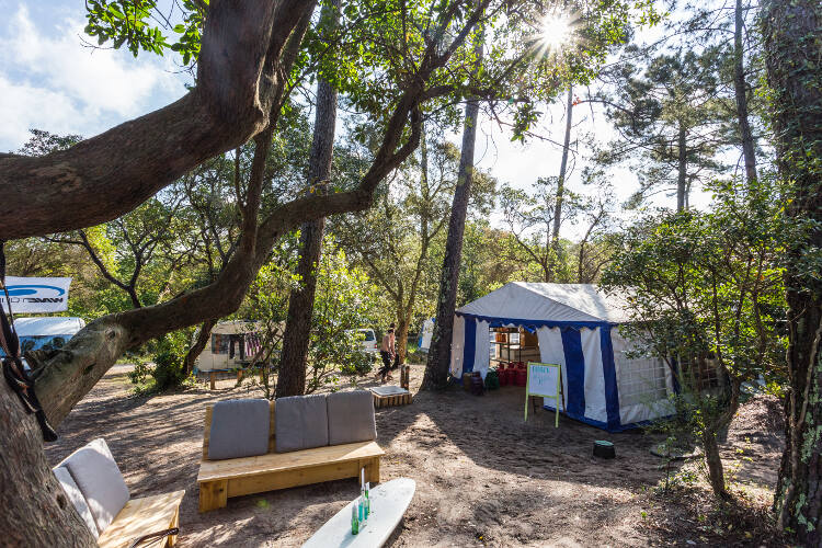 Campansicht im Moliets Surfcamp