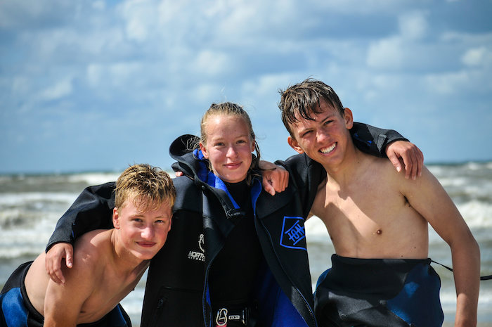 Stärkt euren Teamgeist im Surfcamp an der Ostsee