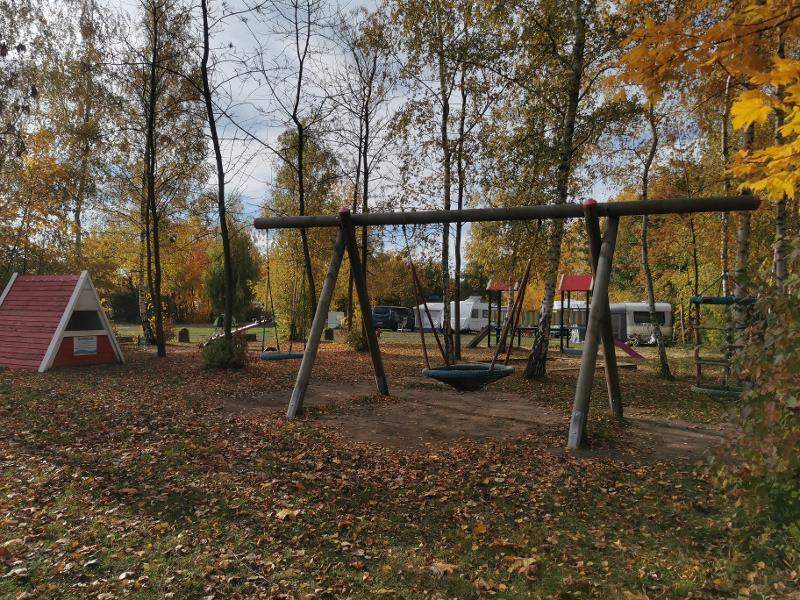 Auf dem Gelände vom Wassersport Camp ist auch ein Spielplatz vorhanden