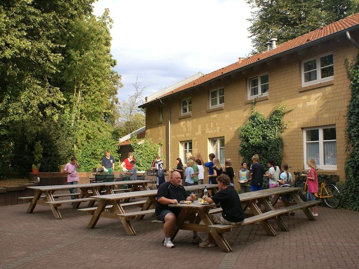 Draußen wird gegrillt im Actioncamp Kappeln