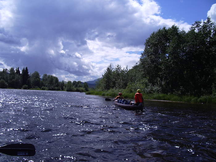 Fahrt mit dem Kanu durch Norwegen im Jugendcamp