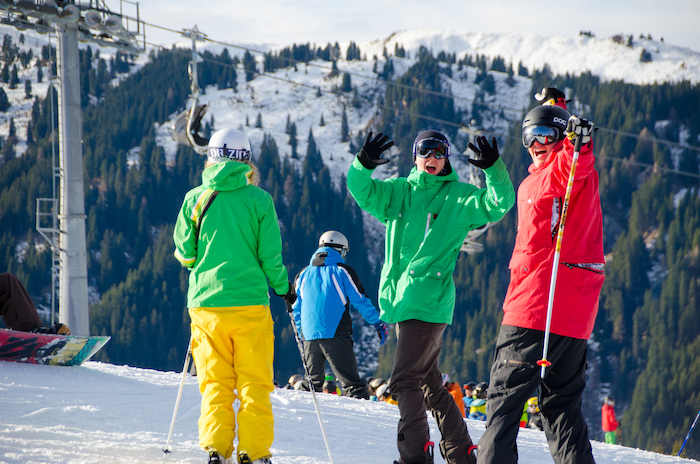 Spaß beim Wintersport auf der Skifreizeit Österreich