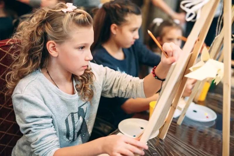 EnglischKreativcamp auf Schloss Boitzenburg Sommer Juvigo