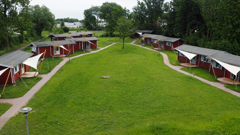 Hütten als Unterkunft bei Meerferien