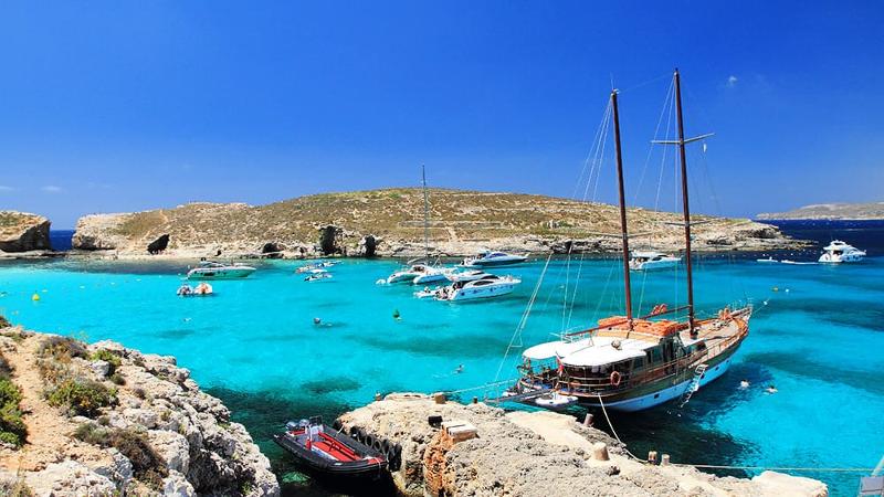 Teilnehmer von Sprachferien Malta dürfen baden