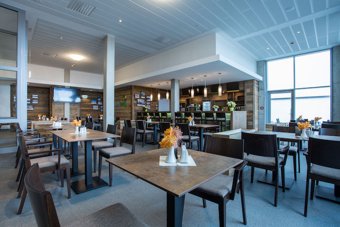 Im Hockeycamp ist der Speisesaal modern