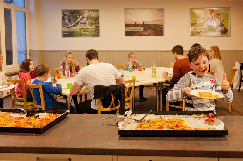 Es gibt Abendessen beim Ferienangebot Rlp