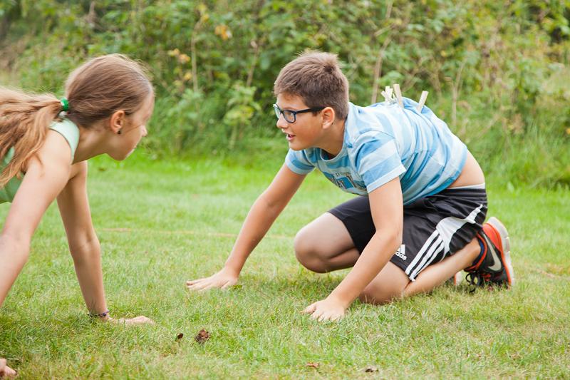 Kinder spielen