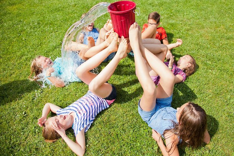 Spiele im Sommer