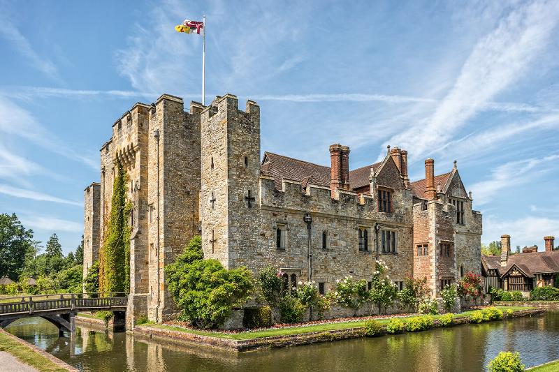 Herrschaftliche Burg in England bei einer Kinder- und Jugendfreizeit