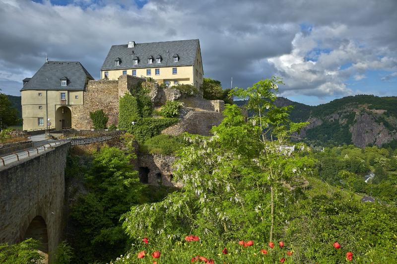 verbring eure Ferienlager ab 6 auf einer Burg
