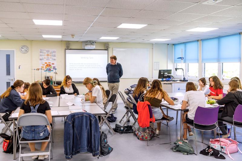 lernt in eurem Sommerlager Englisch