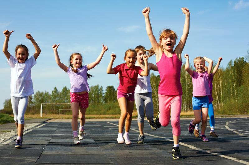Kinder des Sportcamps Deutschland jubeln