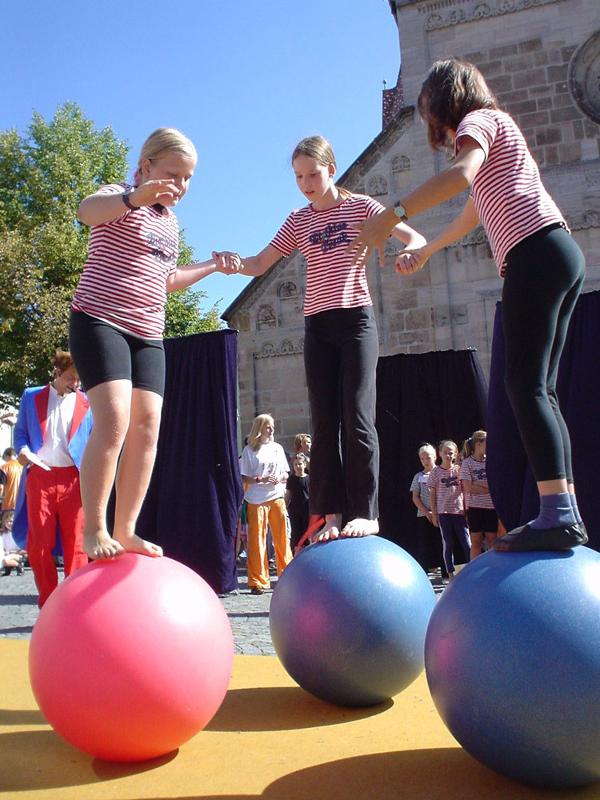 Im Sportlager trainiert ihr Balance