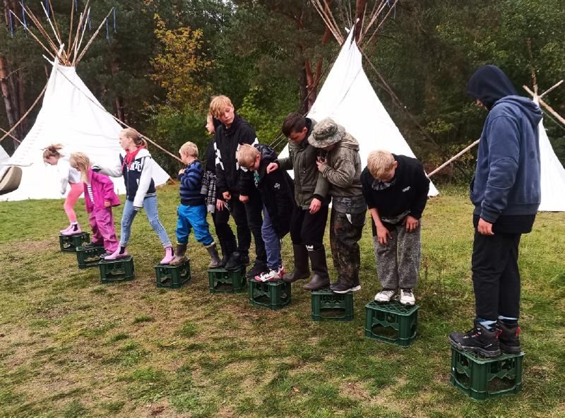 In der Ferienbetreuung spielen die Kids lustige Spiele