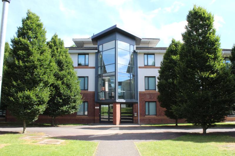 Die Residenz der Sprachreise Dublin Schüler verfügt über einen großen Eingang