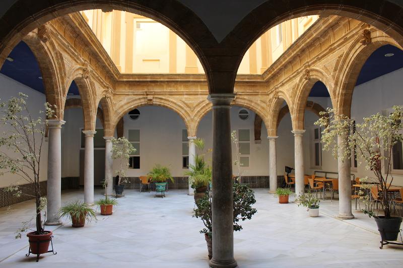Der Innenraum einer Sprachschule bei einer Jugendreise nach Spanien