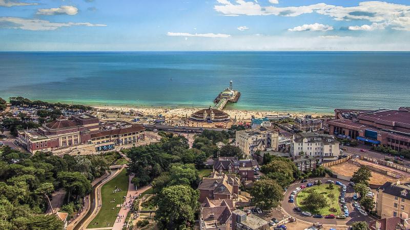 Während einer Sprachreise nach England könnt ihr auch die Stadt Bournemouth besuchen