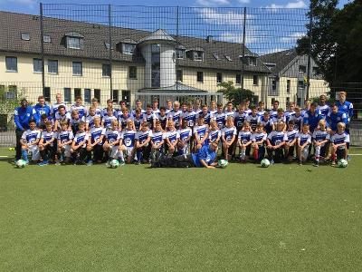 Mannschaftsbild im Fußballcamp Wiehl