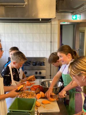 Oster-Kochcamp auf Englisch Altkünkendorf - Schorfheide