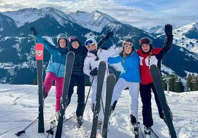  Ski-Jugendreisen 2024 - Mit Juvigo in den Skiurlaub - Juvigo Illustration 