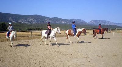 Équitation et activités artistiques en Pyrénées Été - Pyrénées-Orientales