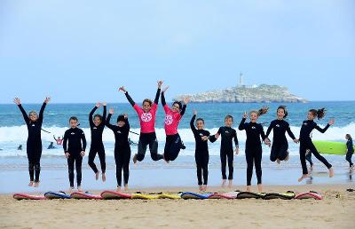 Surf Camp Urbano para menores en Cantabria - Somo