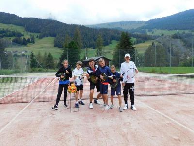 Tennis-Sprachcamp im Wallis in der Schweiz Sommer - Liddes-St.Bernhard