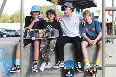 Internationaler Skate-Roadtrip Portugal Herbst - Juvigo